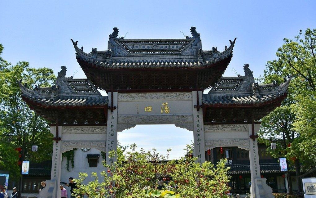 为什么我前天去买东西，人家隔一天就去世了我感觉我是不是会带来不幸